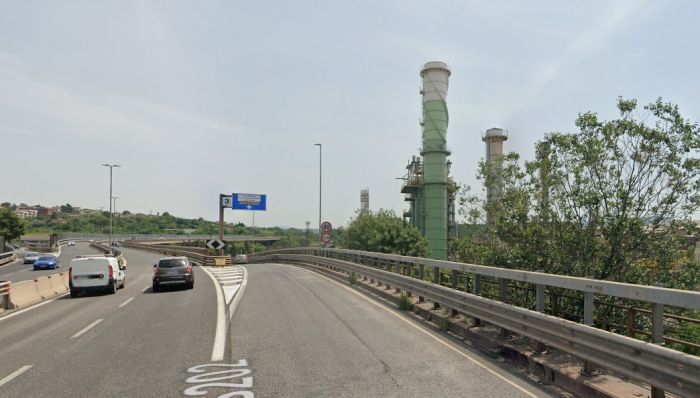 Cadavere legato e bendato trovato sulla superstrada Gvt