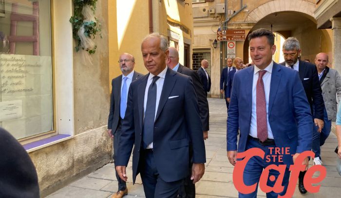 Nuovo blitz polizia all'ex Silos, soddisfazione del Ministro Piantedosi