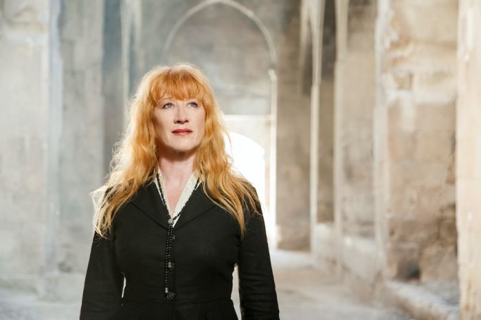 LOREENA McKENNITT - L'icona mondiale della musica celtica in concerto mercoledì al Castello di Udine