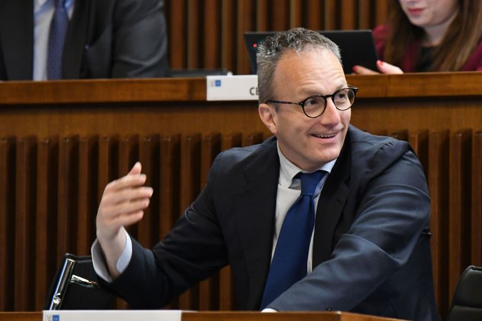 Russo: 'No al terzo mandato!' 