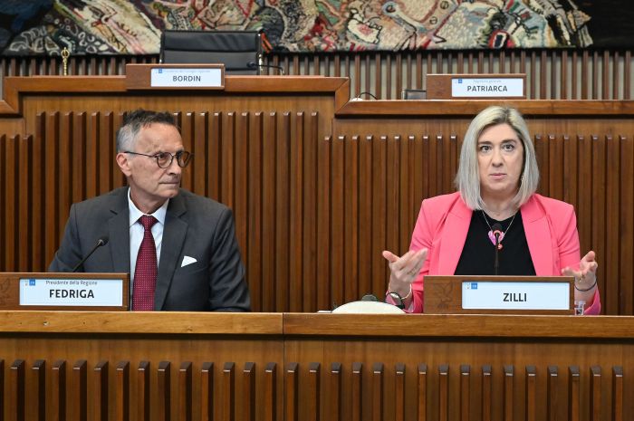 Riforma Casa, confronto in IV Commissione: l'assessore Amirante risponde ai dubbi delle Opposizioni