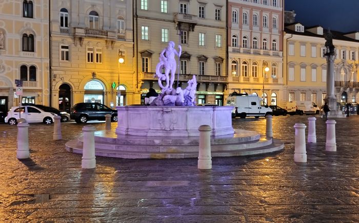 Giornata internazionale dell'epilessia, la Fontana del Nettuno sarà illuminata di viola 