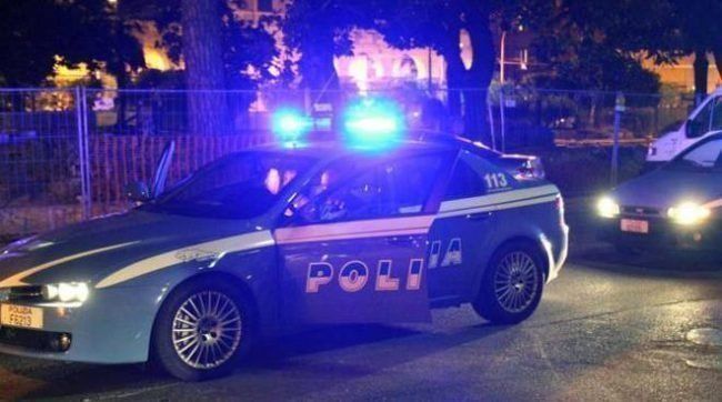 Droga di Natale, auto con sorpresa: oltre ai passeggeri.. LA DROGA!