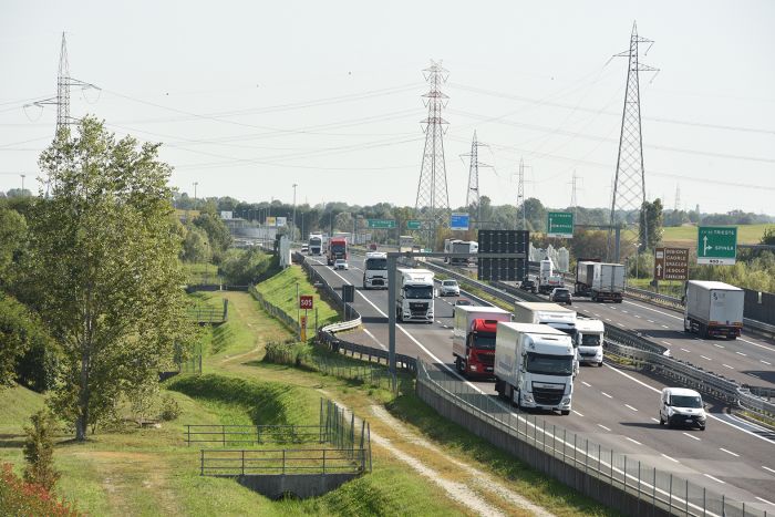 Autostrade Veneto, weekend di esodo da bollino giallo: caffè gratis per i viaggiatori notturni