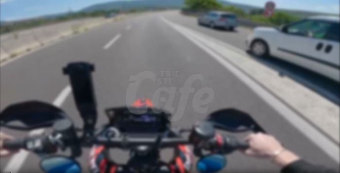 Giovane centauro rischia l’incidente sulla EX GVT: “Mi ha tagliato la strada, potevo morire” (VIDEO)