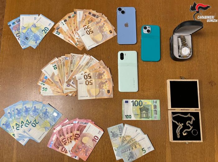 Si fingono Carabinieri e truffano una povera nonnina indifesa di 80 anni 