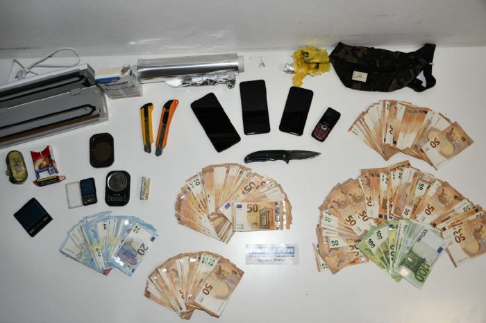 Fvg, blitz antidroga: arrestato cittadino marocchino, sequestro di droga e denaro contante