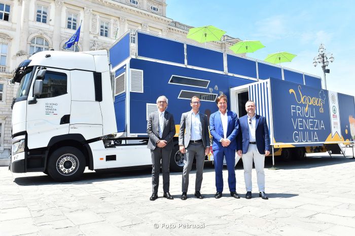 Despar, il truck dei “Sapori del Friuli Venezia Giulia on tour” chiude a Klagenfurt con una tappa natalizia