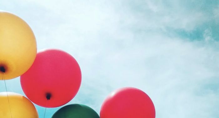 “Speremo che no gabbi sbusado anca i altri palloncini pensando che sia goldoni”: la reazione di una triestina ai palloncini bucati