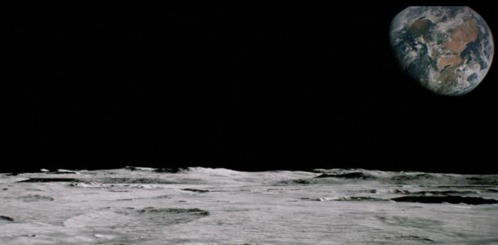 Lato oscuro della Luna, nuove esplorazioni fanno luce su crateri sepolti: studio anche triestino