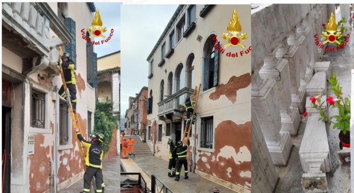 Venezia, cade parte di un terrazzino di pietra sulle fondamenta 
