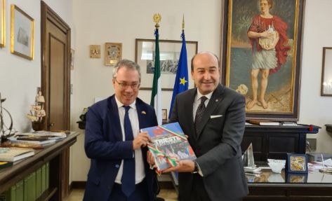 il Prefetto di Trieste riceve l’Ambasciatore del Regno Unito Edward David Gerard Llewellyn
