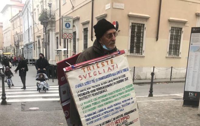 Lo psichiatra Peppe Dell'Acqua critica il sindaco Dipiazza su politica sanitaria