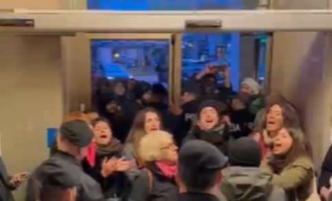 Comitato promotore Consultori familiari, protesta in piazza Oberdan: "Delegazione ricevuta da ufficio di presidenza"