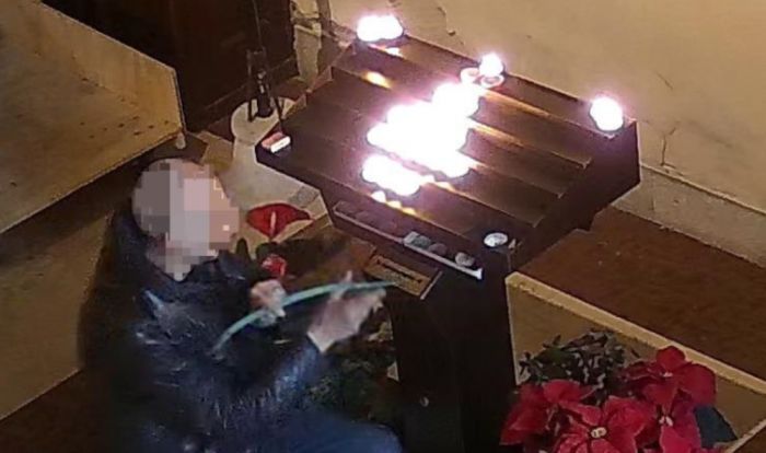 Muggia, ladro senza cuore rubava le offerte dei fedeli in Chiesa durante il periodo delle Festività natalizie 