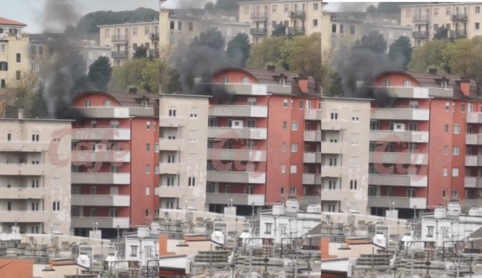 Incendio in un appartamento in via Capitolina, colonna di fumo nero visibile da diverse parti della città (VIDEO)