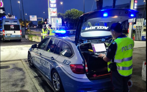 Fvg, inseguito e fermato conducente che spegne i fari e scappa perché imbriaghela