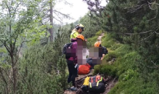 30enne triestina in gita in montagna cade procurandosi una frattura ad un arto inferiore