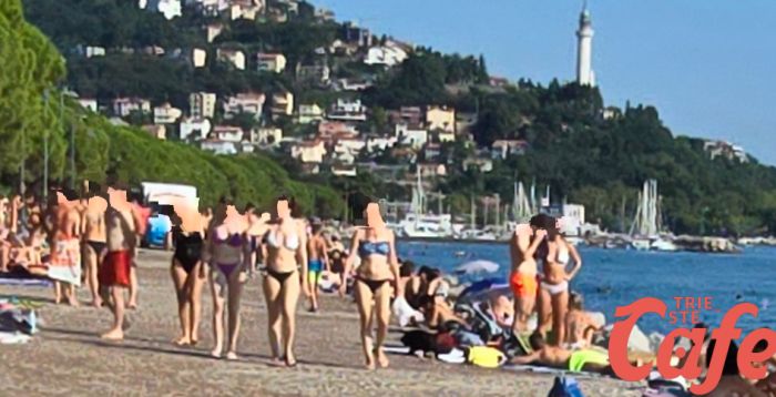 Barcola "spumeggiante", domenica con tanta bella gente vogliosa di abbronzatura 