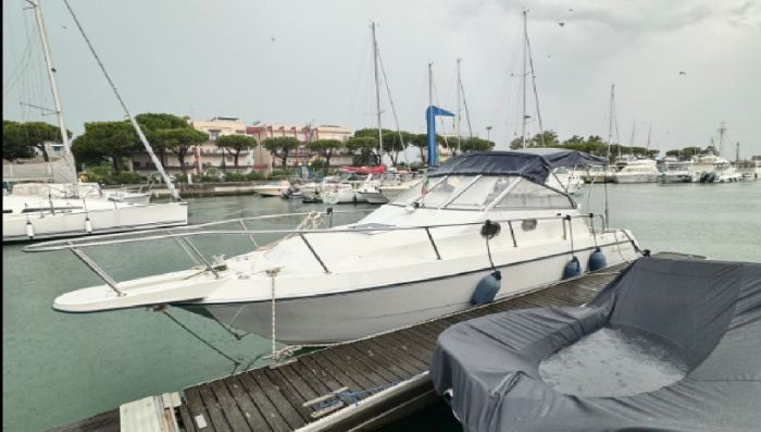 63enne si tuffa in mare a Lignano e non riemerge: anche la squadra triestina nelle ricerche in corso