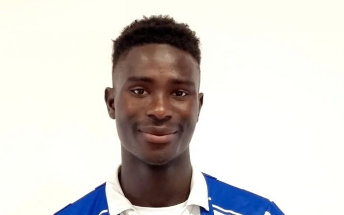 25enne morto a Jesolo per un malore in acqua, la squadra di calcio lo ricorda 