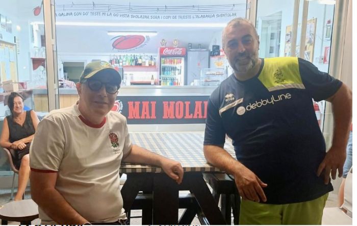 Amici nello sport e nella vita: colpito da aneurisma per strada, chiama i soccorsi e lo salva