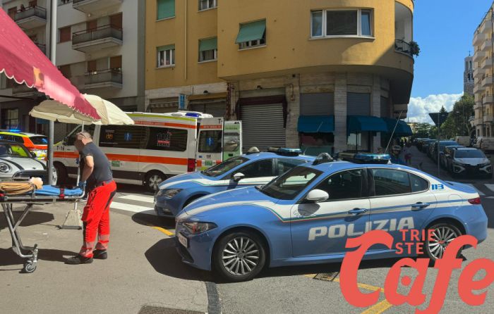 Furibonda lite tra due donne in via Combi: intervento della polizia e ambulanza