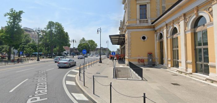 Dipiazza: "Chiudo i sottopassi di piazza Libertà, puzza di urina e sporcizia. Degrado inaccettabile" (VIDEO)