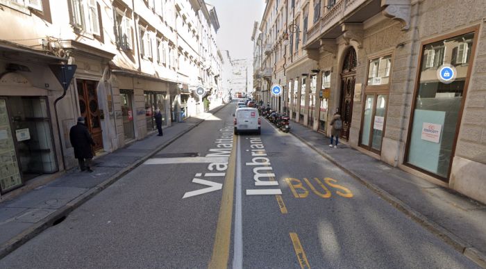 Colpo in via Imbriani: algerino apre zaino e ruba cellulare, scatta l’avviso orale aggravato