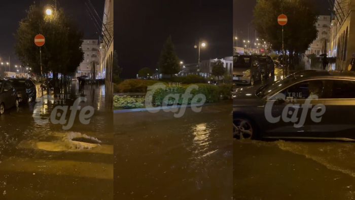 Tombino salta in via Felice Venezian: zona allagata sulle Rive (VIDEO)