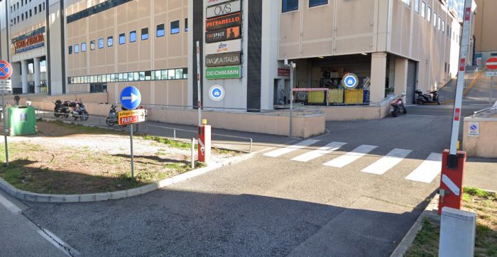 “Ti porteranno solo sofferenza!”: commenti duri sul caso dei 1200 euro smarriti alle Torri