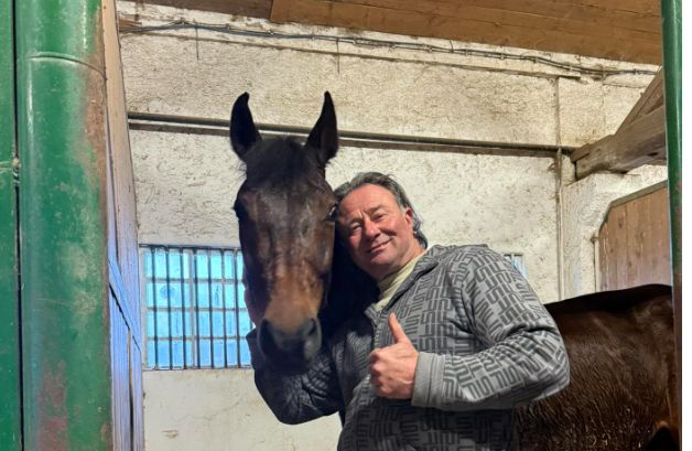 Solista Matto chiude la carriera, cavallo simbolo di Ramazzina inizia una nuova vita nella natura