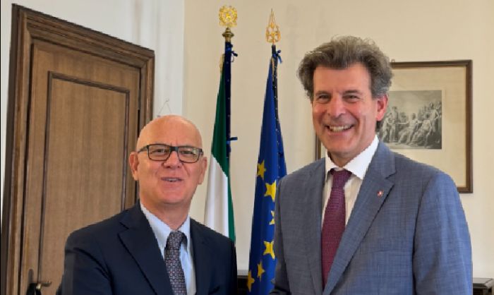 Trieste al centro delle relazioni internazionali: il Prefetto Petronzi riceve l’Ambasciatore di Svizzera in Italia