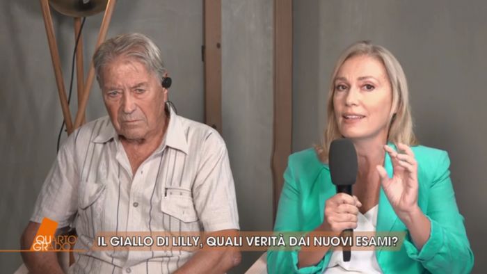 Claudio Sterpin a Quarto Grado: camicia chiara e look sobrio nella prima puntata di stagione