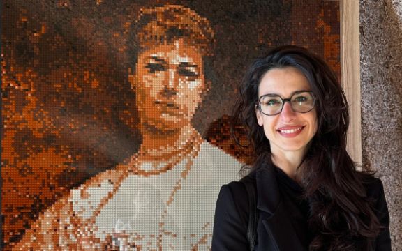 Duino, Lara Komar incanta al Castello: “visita suggestiva tra magia e LEGO”