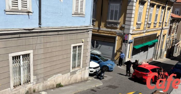 Scontro all’incrocio via Guardia-via Caprin, rallentamenti in zona San Giacomo