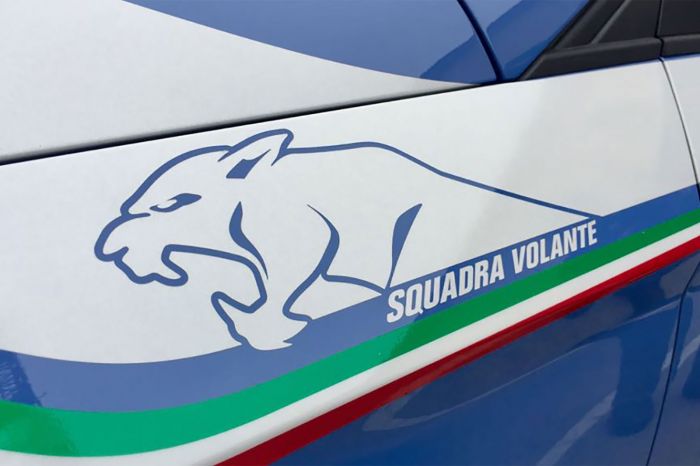 Fvg, festino a tutto volume tra imbriaghele finisce in rissa; calci e pugni alla polizia intervenuta 