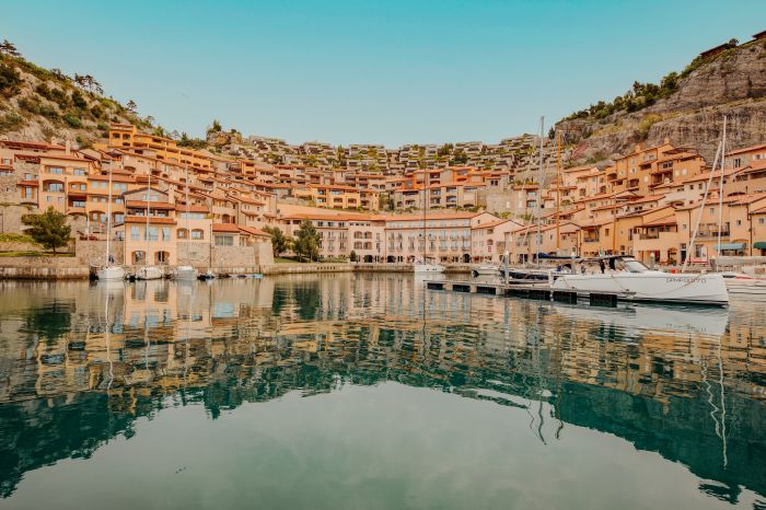 L’estate a Portopiccolo protagonista di un servizio su Mediaset