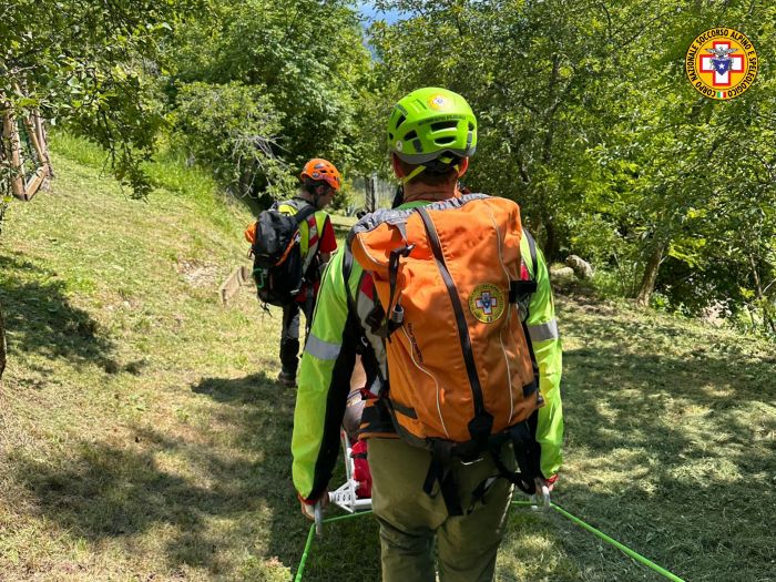 Perde il controllo della vela e si infortuna in Veneto