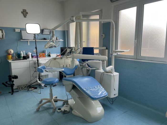 Ambulatorio odontoiatrico della Caritas, nuova ripartenza per aiutare i più fragili 