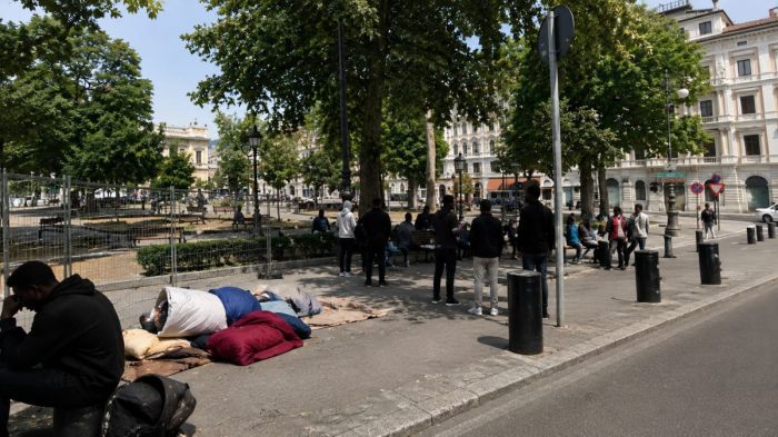 Piazza Libertà, Fratelli d’Italia attacca: “Recinzione necessaria dopo l’ennesimo fatto di sangue”