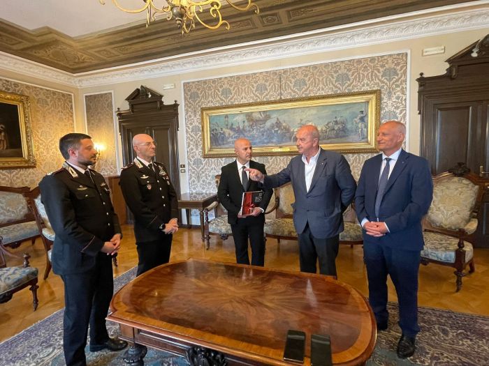 Il Brigadiere Capo dei Carabinieri di Trieste Antonio Cuomo va in pensione