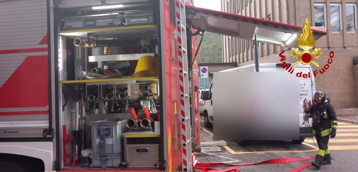 Incendio alla Facoltà di economia dell'Università di Trieste, non ci sono feriti