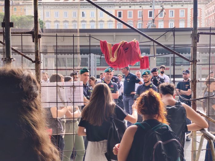 Movimento al Silos, sgombero ad un passo (VIDEO)