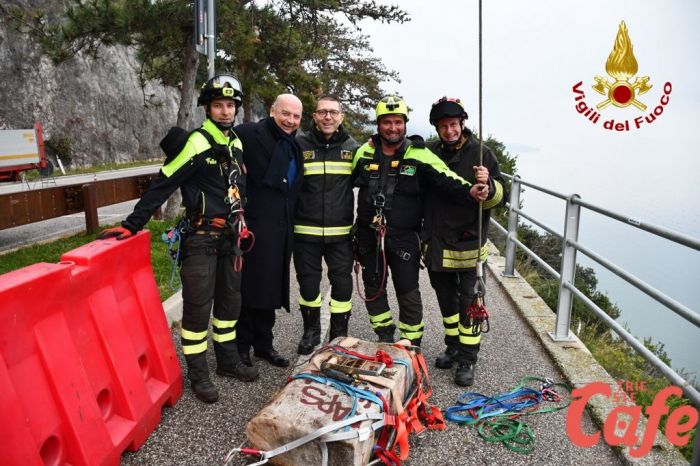 Recuperata sulla Costiera la storica fontana del 1931 scomparsa anni fa (FOTO-VIDEO)