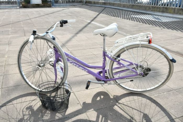 Inseguimento nella notte tra Pordenone e Porcia: fermato un 27enne con quattro biciclette rubate