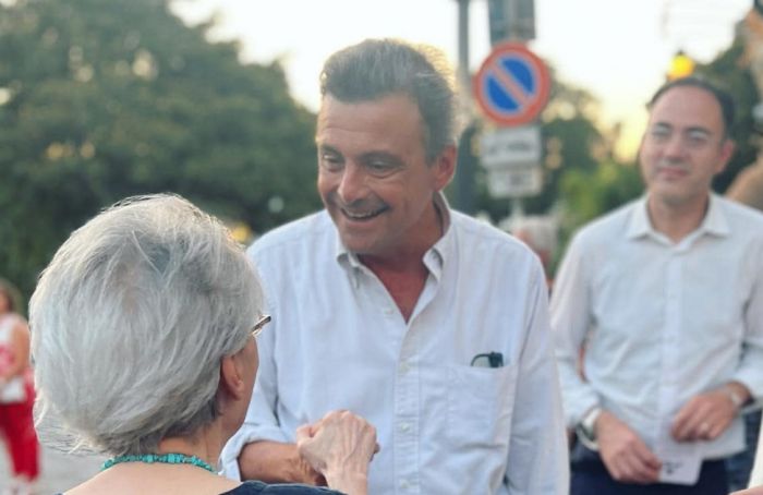 Ucraina: Calenda, mettere Putin all'angolo o Ue sarà disfatta 