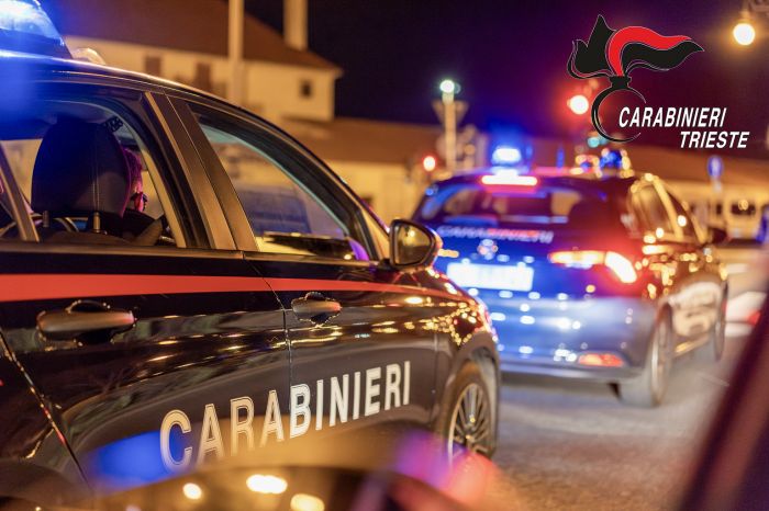 Piazza Unità, 37enne rischia la sordità dopo una rissa