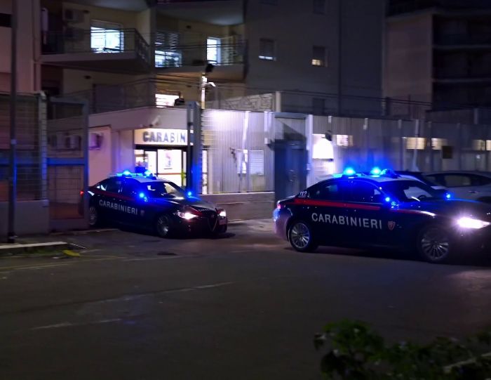 Colpo vile contro una bambina di 10 anni, rubata SIM dallo smartwatch, denunciati due "personaggi" 