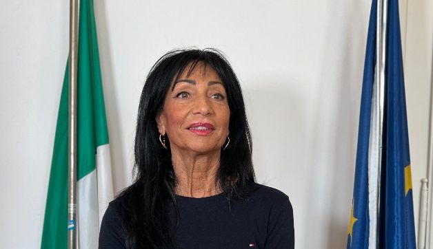 Anna Cisint è chiara: "In piazza della Repubblica non si prega"